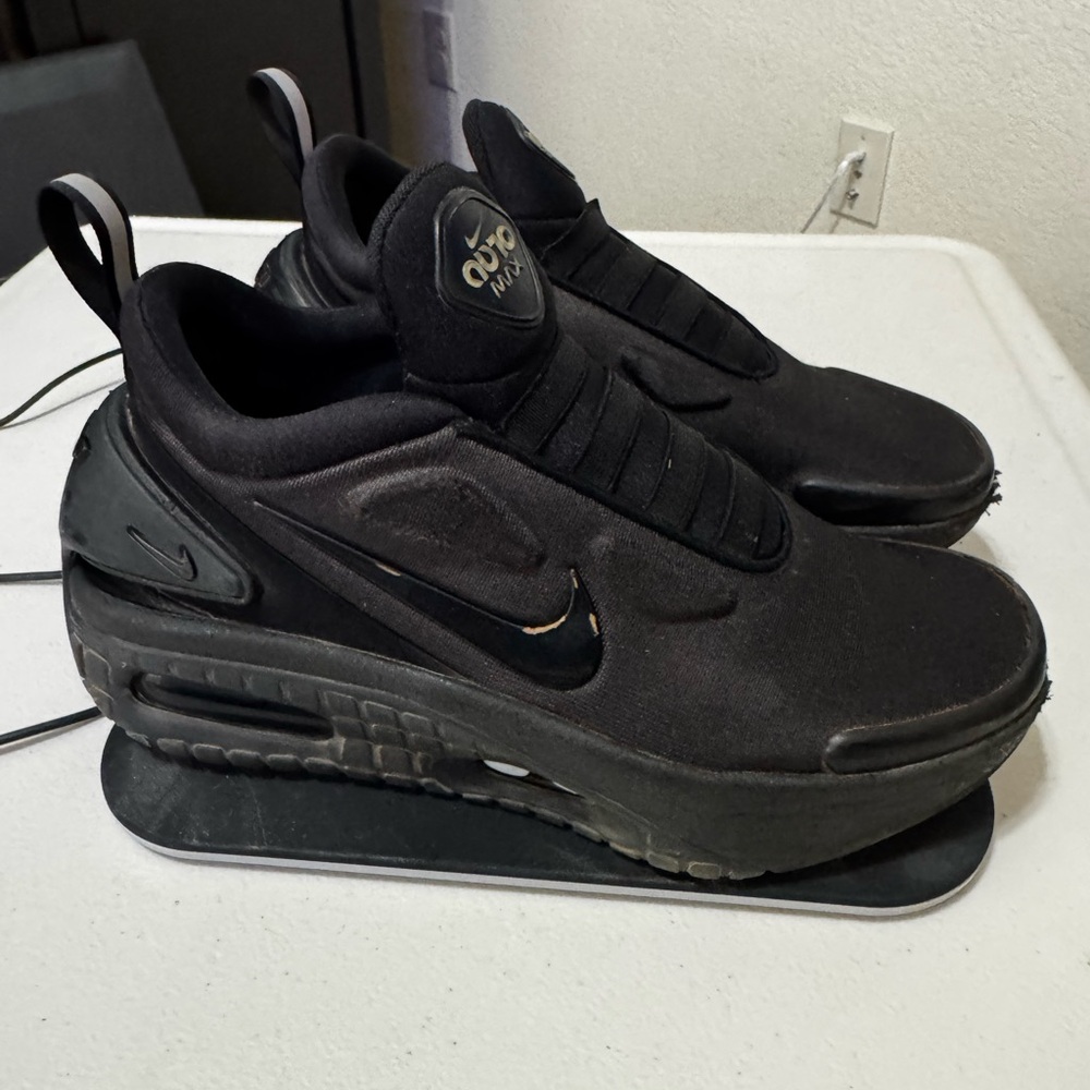Nike Adapt Auto Max "Triple Black" sneaker